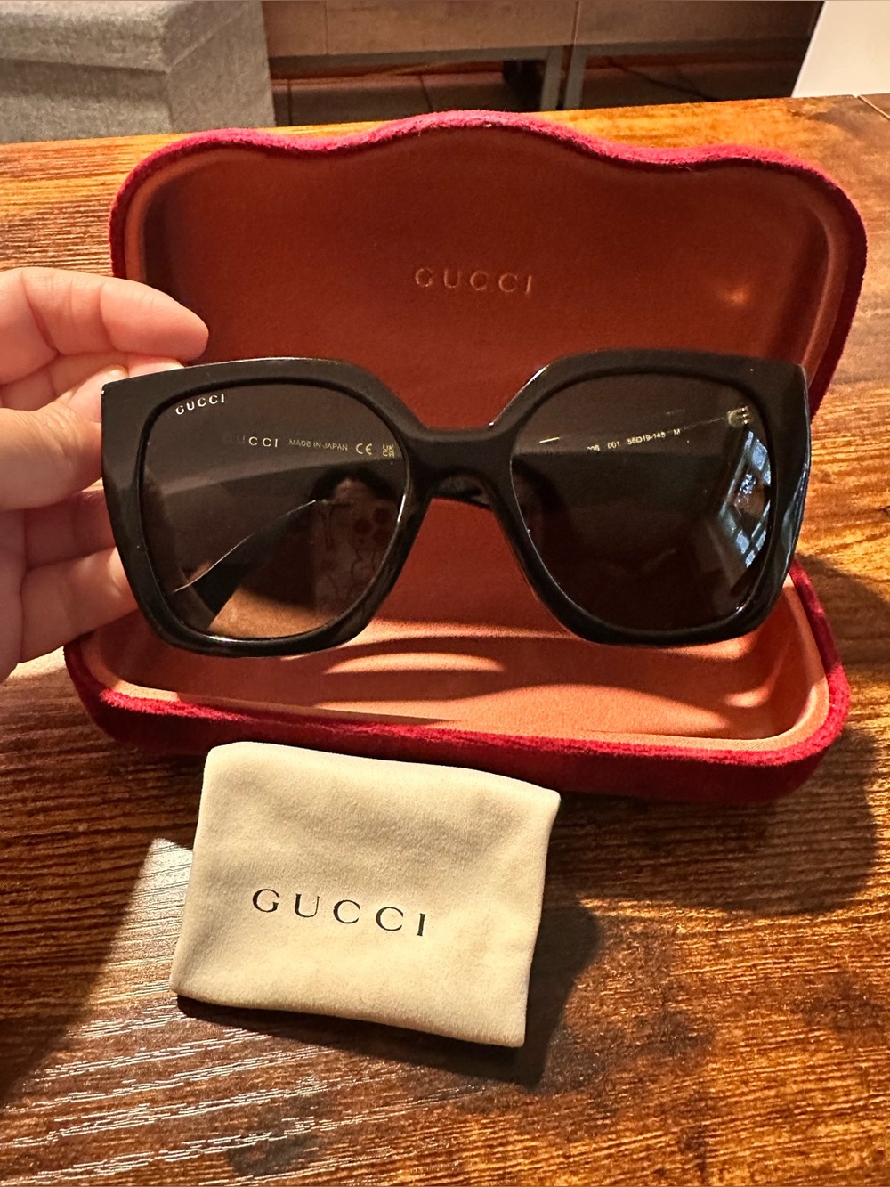 Gucci Black Square Sunglasses with Tortoiseshell Temples - Picture 8 of 8